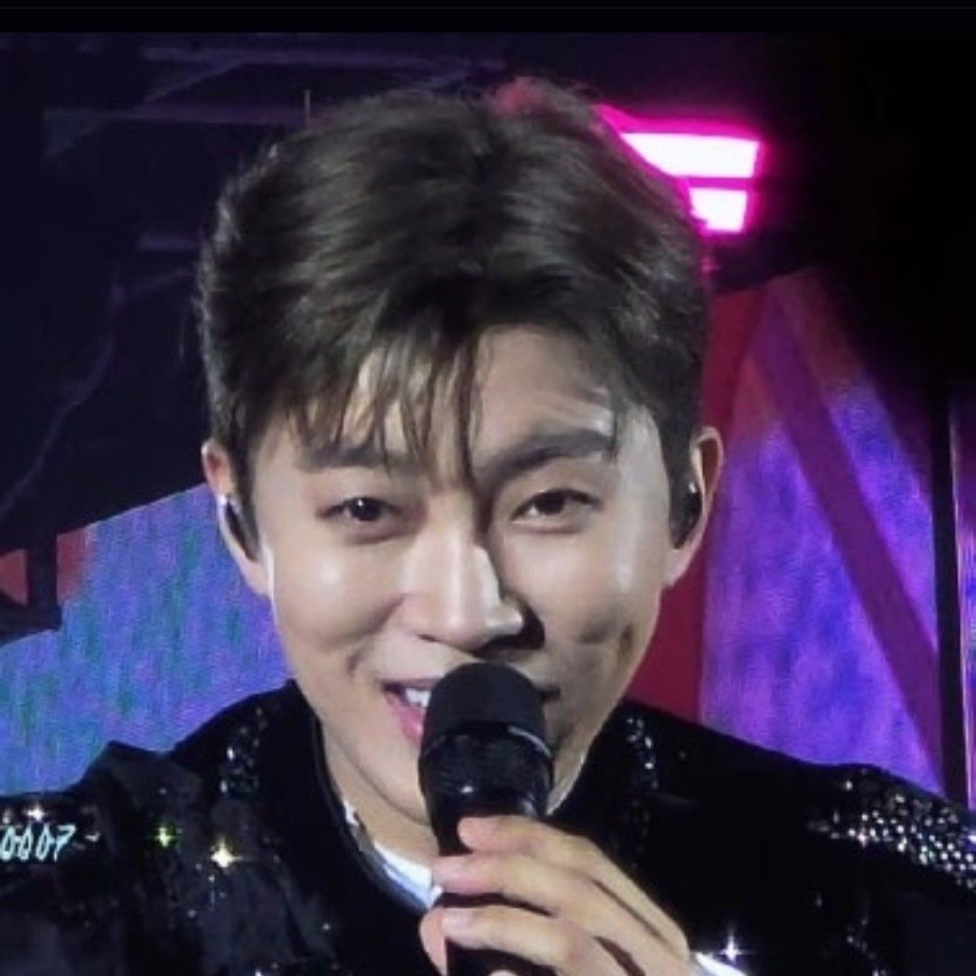 粉丝拍下的林英雄瞬间