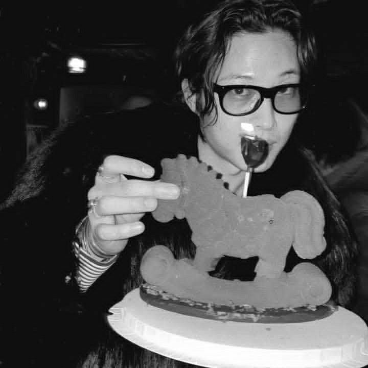 Behind-the-scenes cut of Lee Jongwon