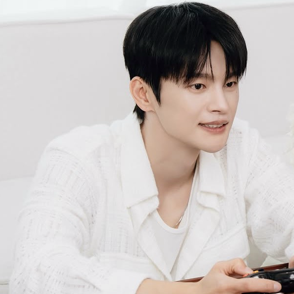 Recent activity shot of Seo Inguk