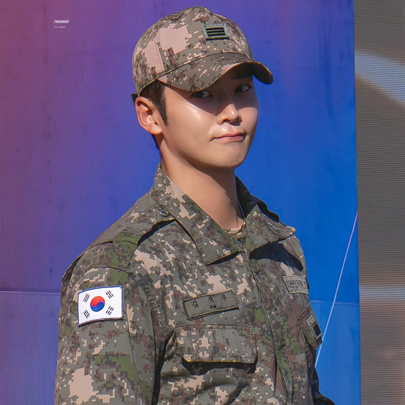 Momen yang diabadikan oleh penggemar Rowoon