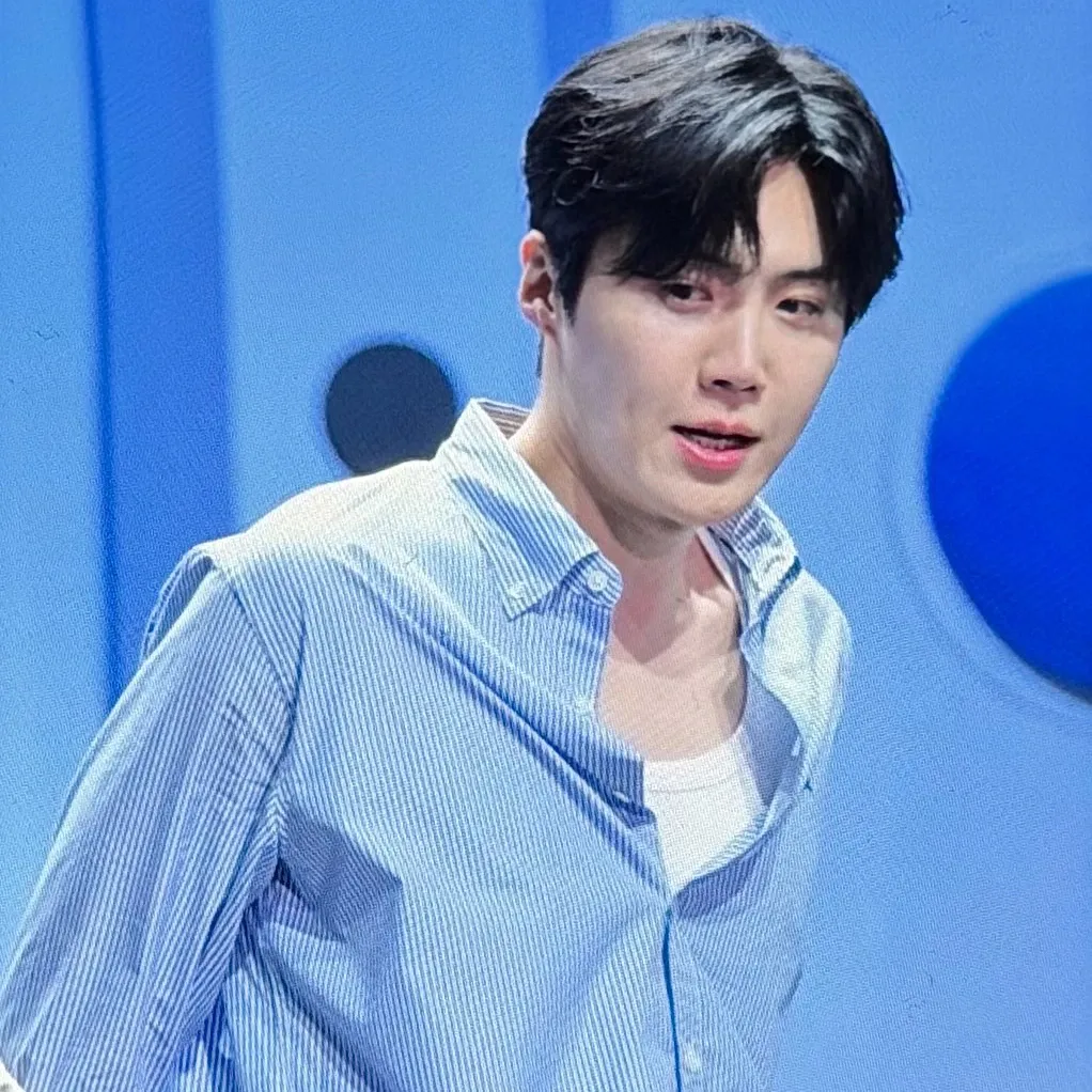 김선호의 최신 사진