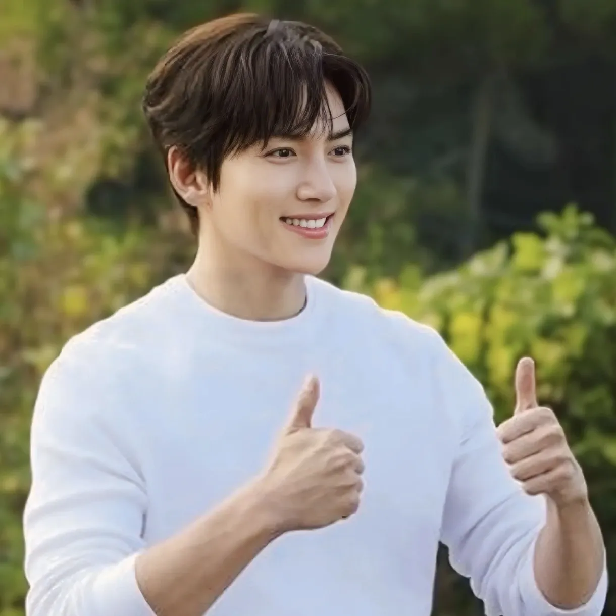 Behind-the-scenes cut of Ji Changwook