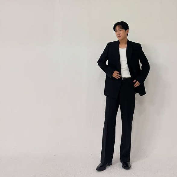 A moment captured by a fan of Lee Sangyeob