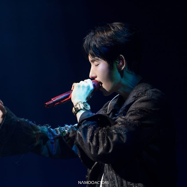 Behind-the-scenes cut of Lee Joongi