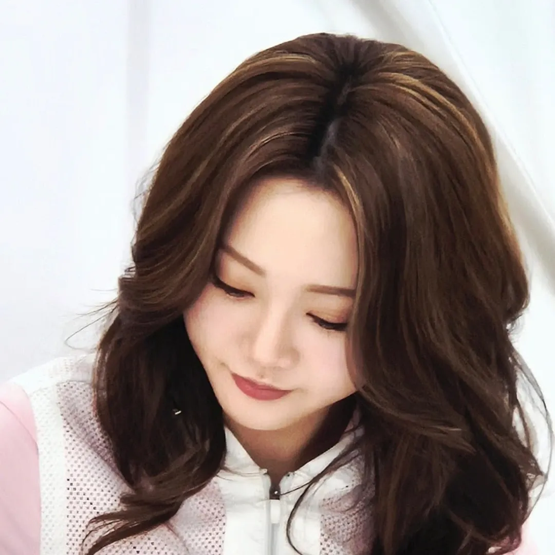 홍지윤 최근 활동샷