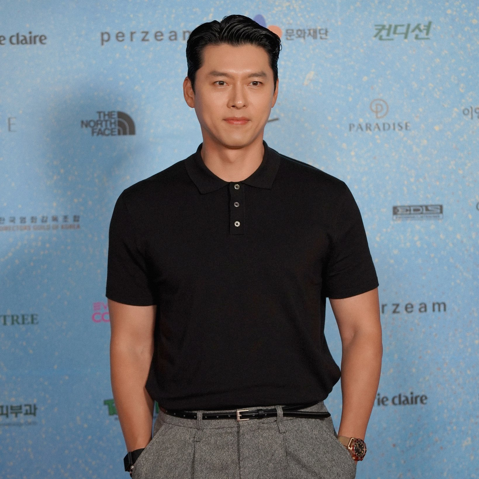 Momen yang diabadikan oleh penggemar Hyun Bin