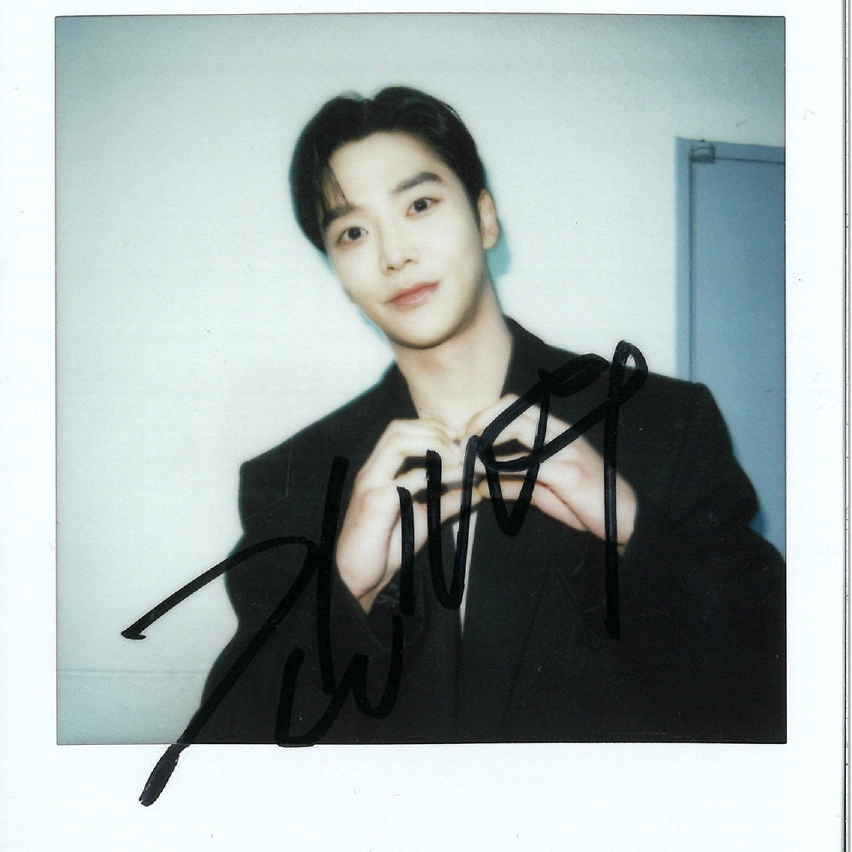 Momen yang diabadikan oleh penggemar Rowoon
