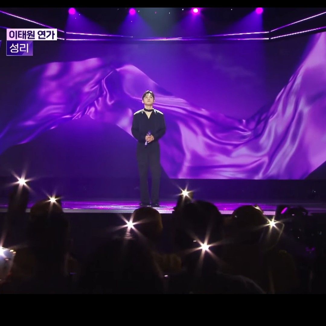 ソンリの最近の活動ショット