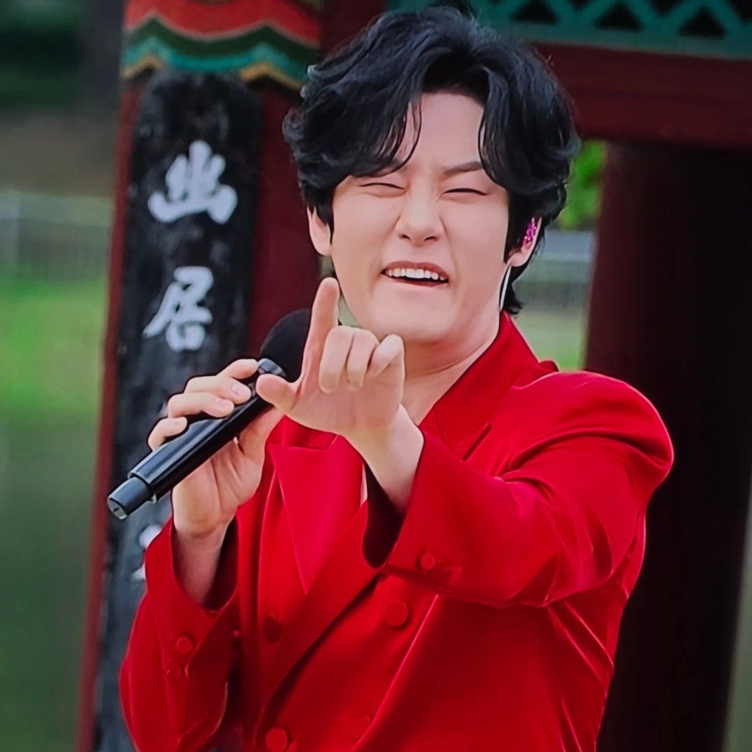 Behind-the-scenes cut of Kang Moonkyung