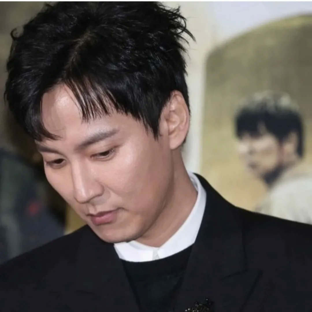 Behind-the-scenes cut of Kim Namgil