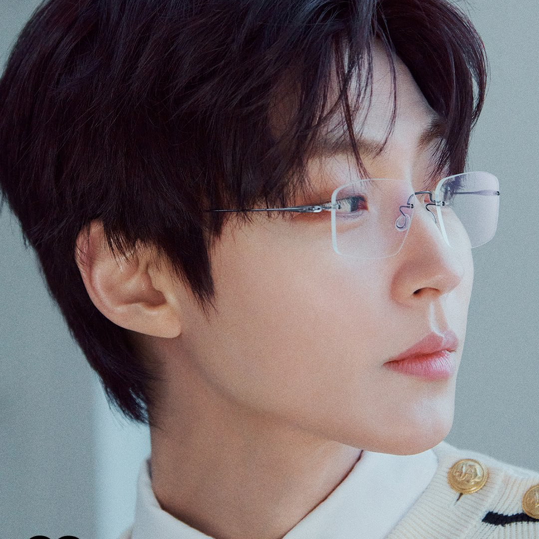 황인엽의 최신 사진