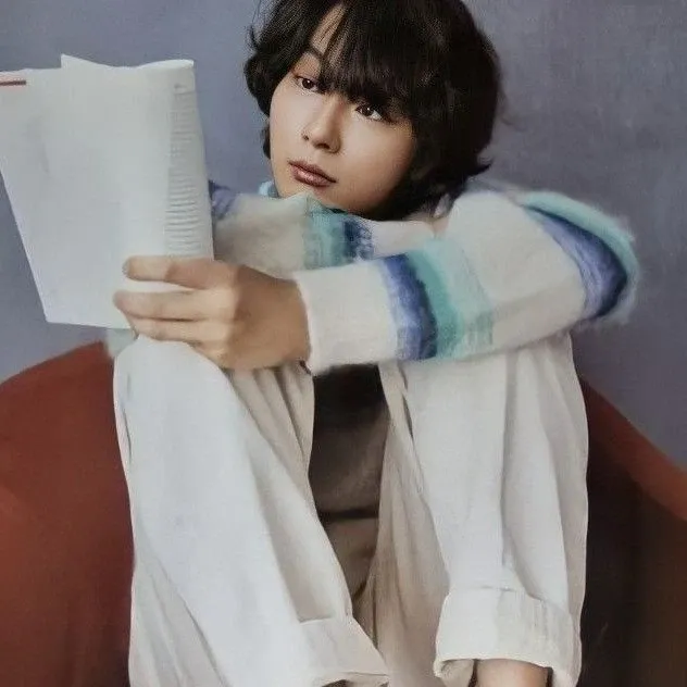 Latest photo of Yoon Shiyoon