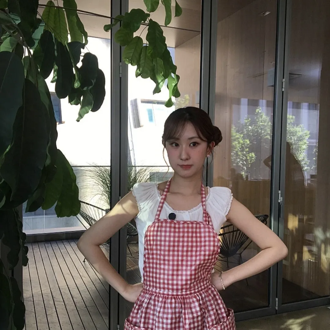 Momen yang diabadikan oleh penggemar Jeon Yujin