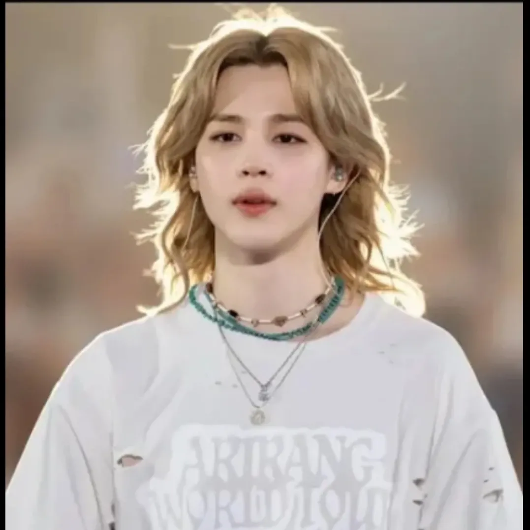 A moment captured by a fan of Ha Jimin