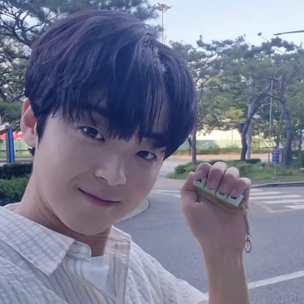 Recent activity shot of Park Minsu