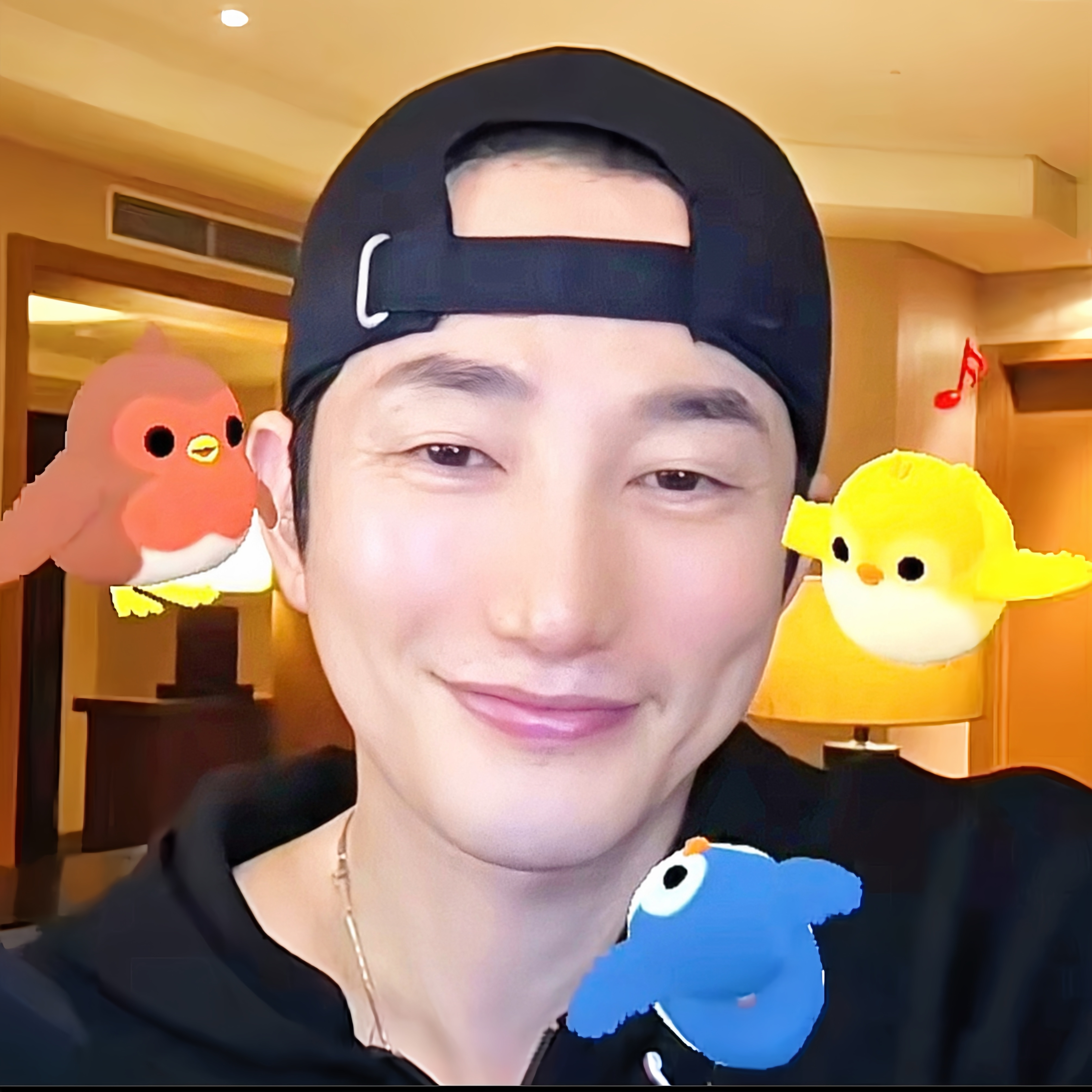A moment captured by a fan of Park Sihoo