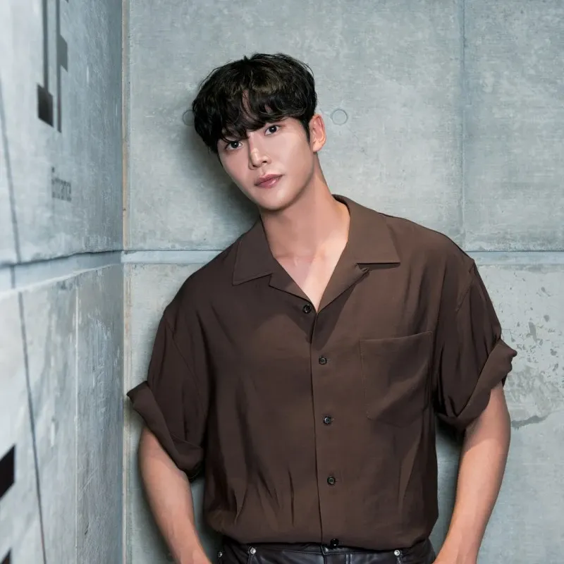 Foto terbaru dari Rowoon