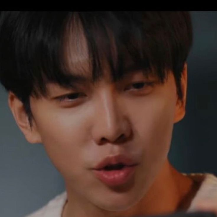 粉丝拍下的李升基瞬间