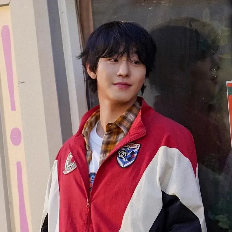 A moment captured by a fan of Ahn Hyoseop