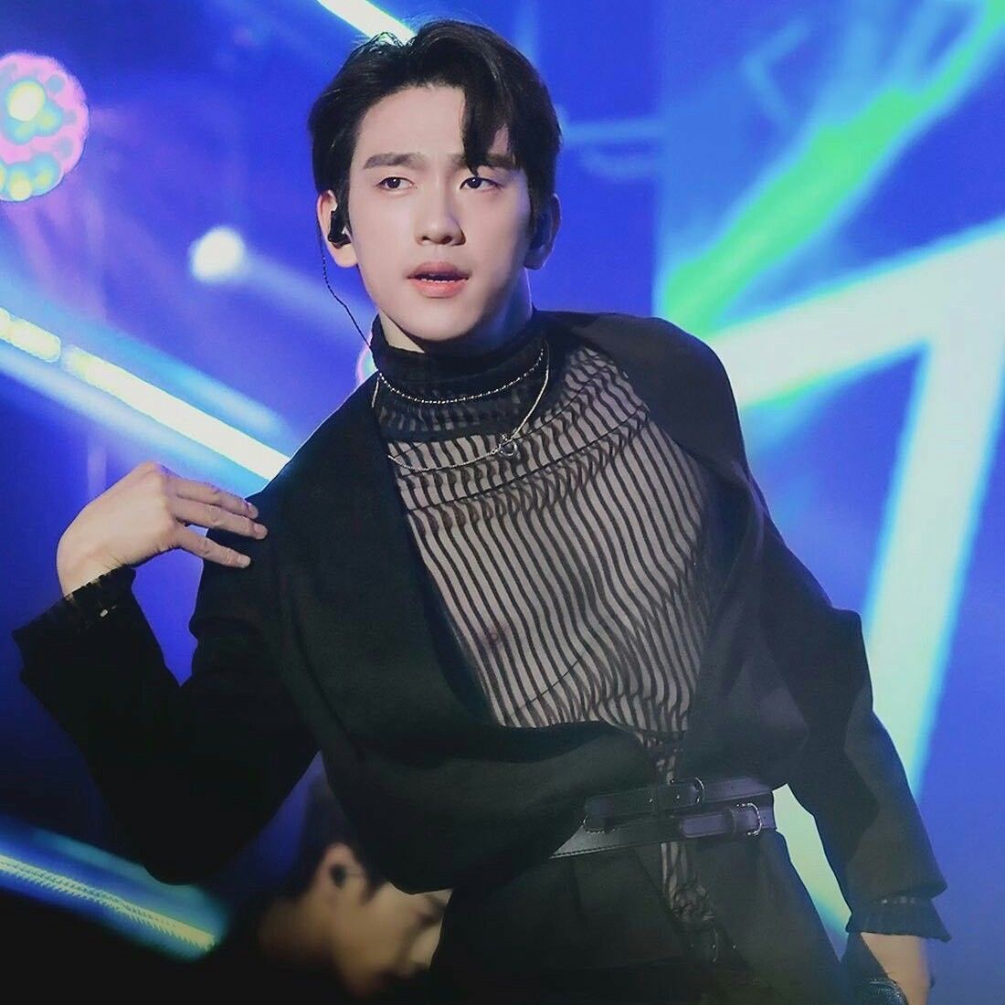 パク・ジニョンの最近の活動ショット