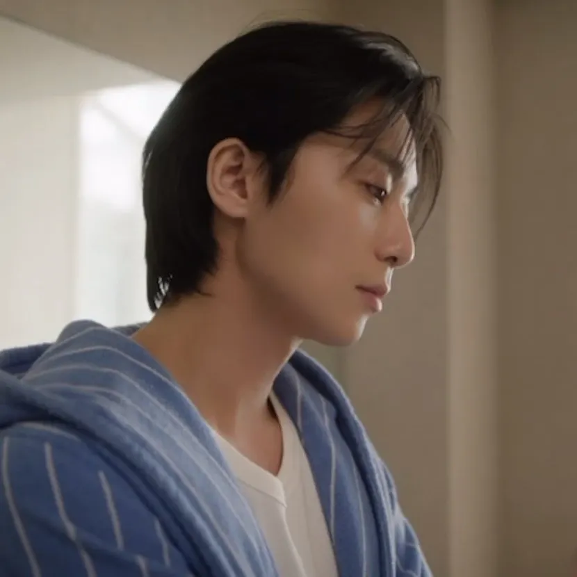 Behind-the-scenes cut of Park Seojoon