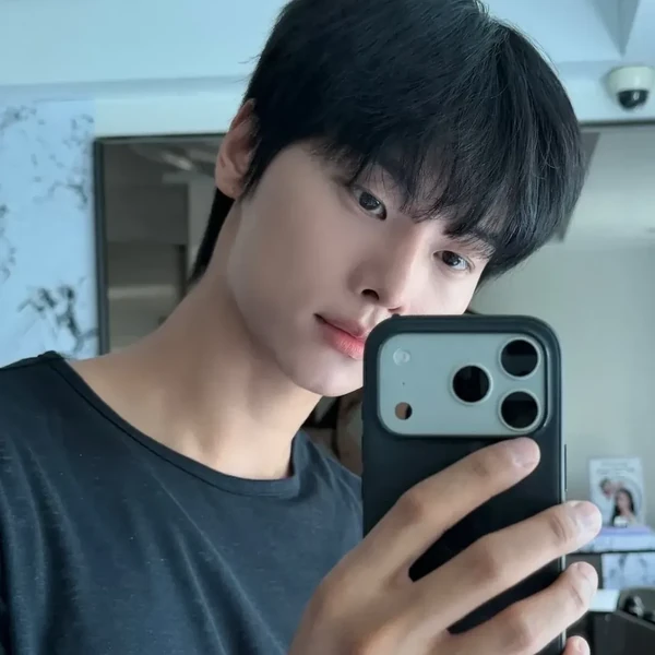 Popular profile image of Cha Hakyeon (N) selected by vote