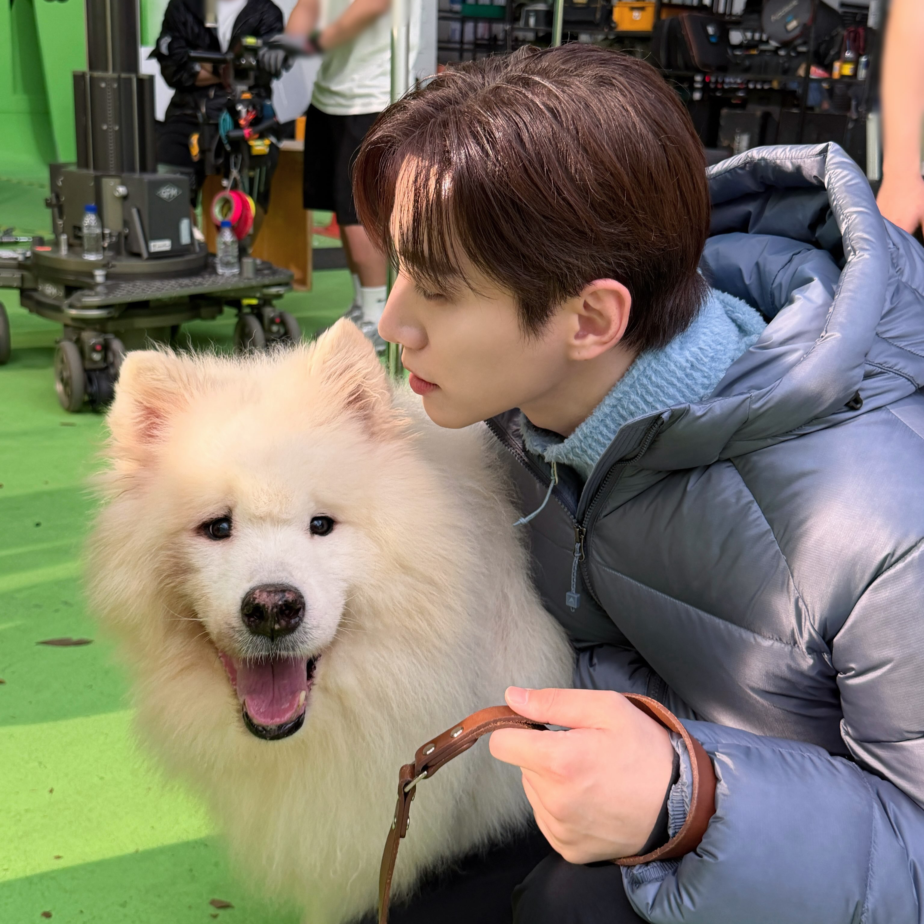 Cuplikan di balik layar dari Lee Junho