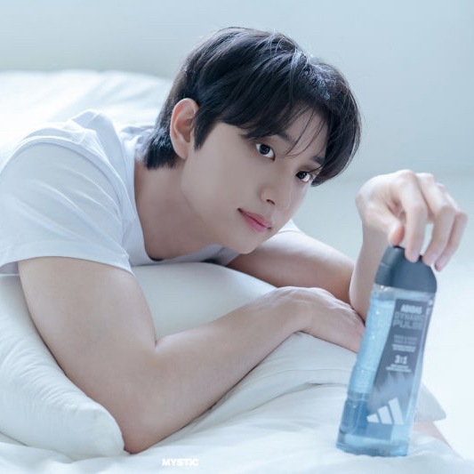 Recent activity shot of Kim Jaewon