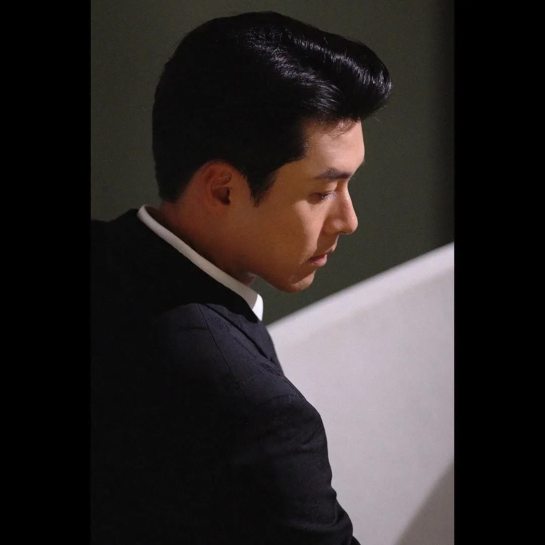 Foto terbaru dari Hyun Bin