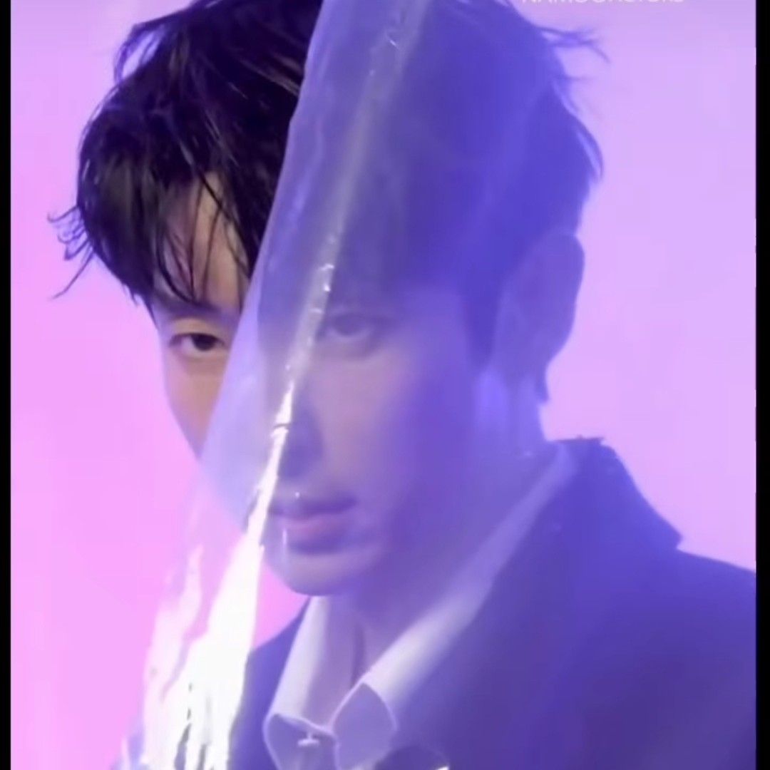 A moment captured by a fan of Lee Joongi