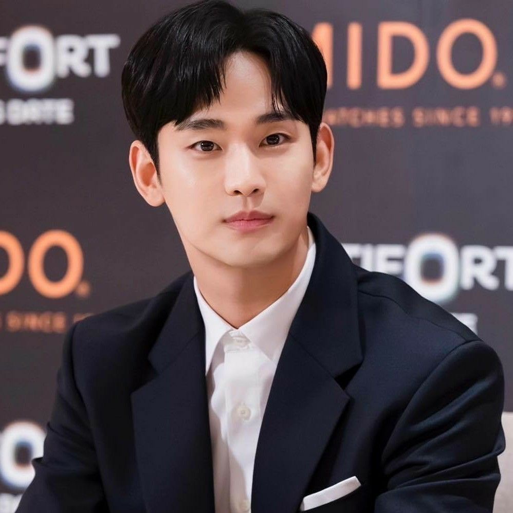 Momen yang diabadikan oleh penggemar Kim Soohyun