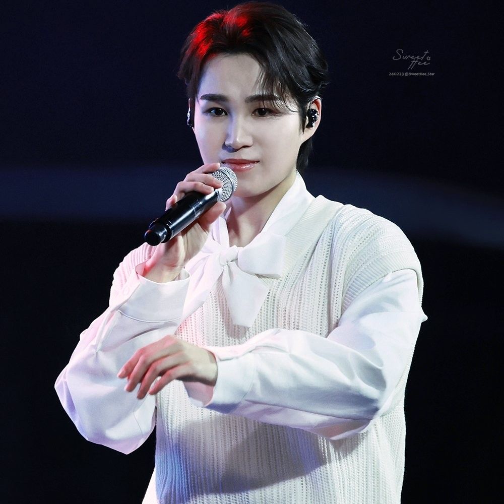 粉丝拍下的金熙栽瞬间