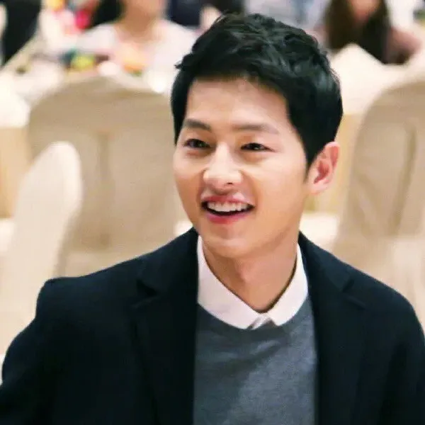 송중기 최근 활동샷