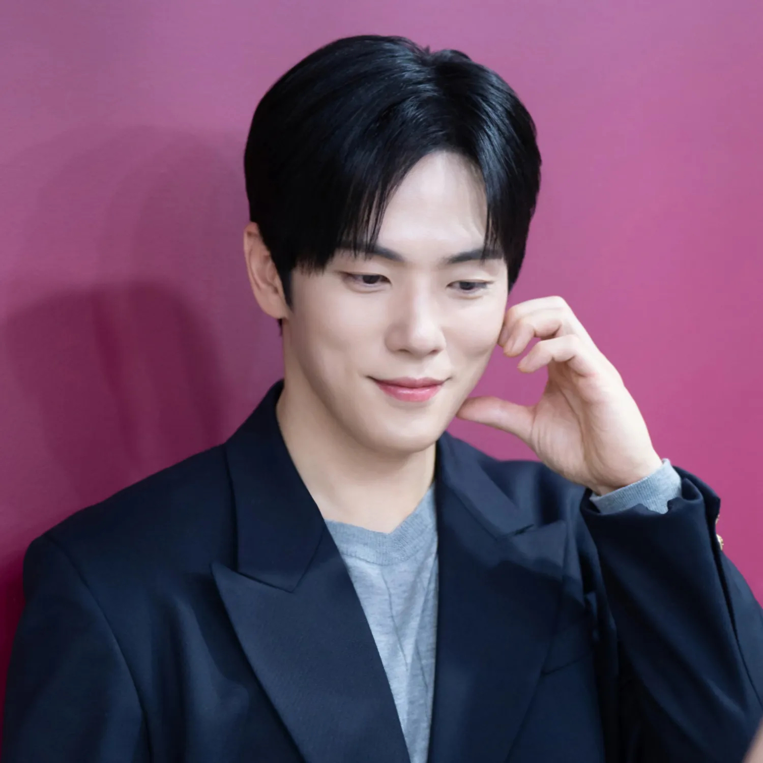 Explosively popular post in Choeaedol Celeb community