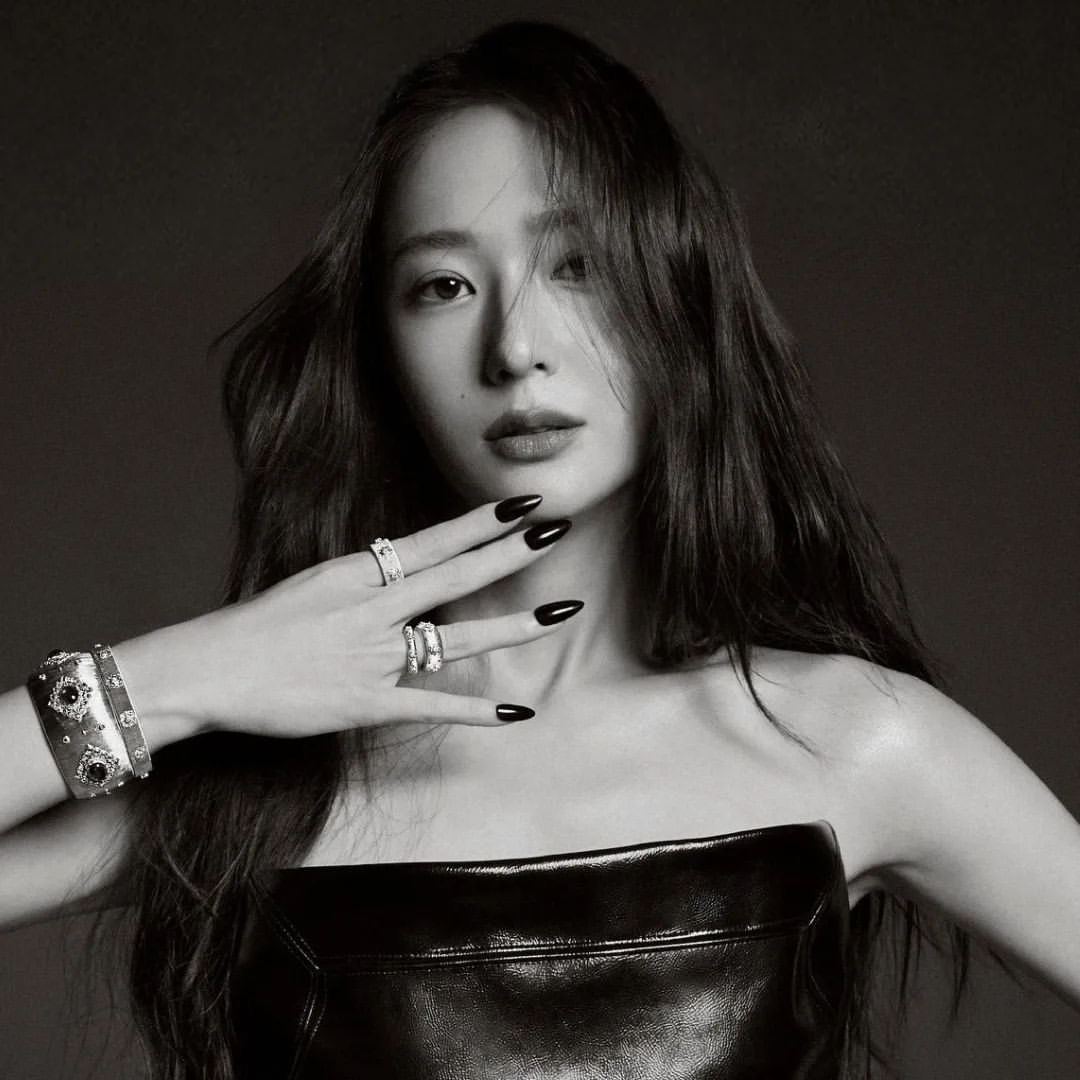 A moment captured by a fan of Krystal