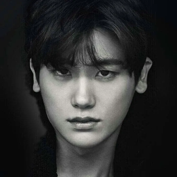 Behind-the-scenes cut of Park Hyungsik
