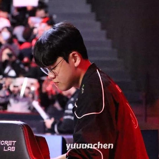 Foto terbaru dari Gumayusi