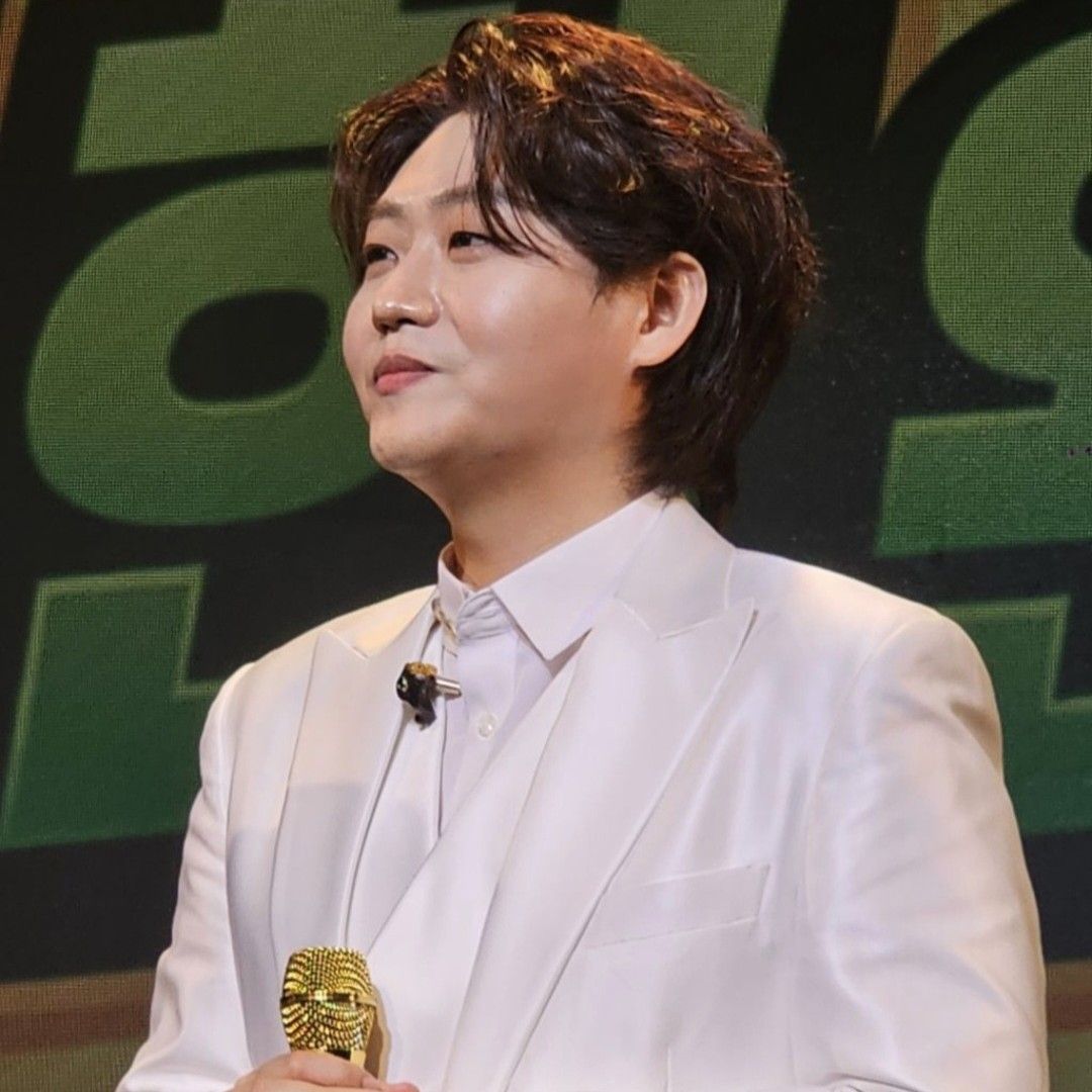 A moment captured by a fan of Min Soohyun