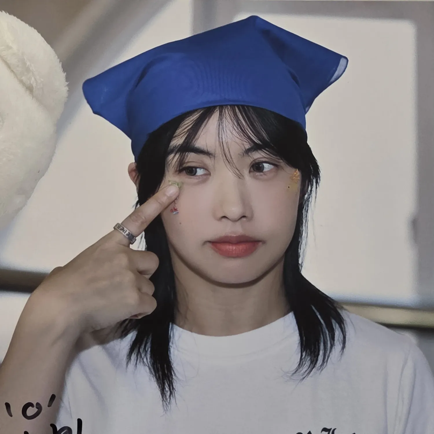 Behind-the-scenes cut of Aiki