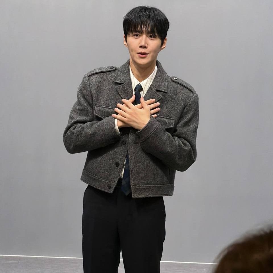 キム・ソンホの最近の活動ショット