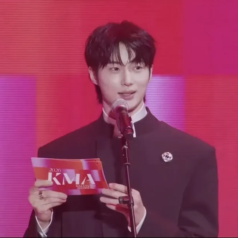 변우석의 비하인드 컷