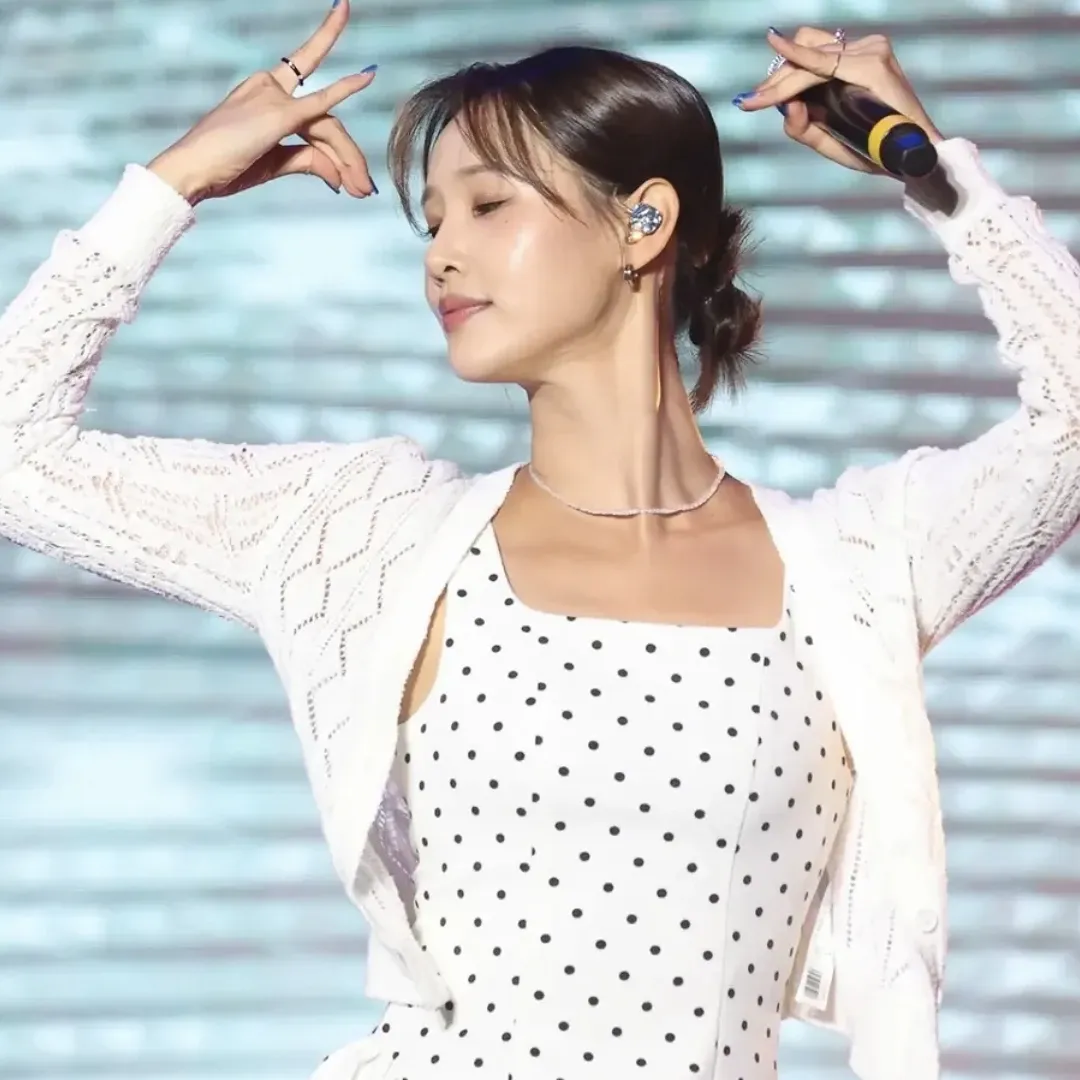 A moment captured by a fan of Hwang WooLim