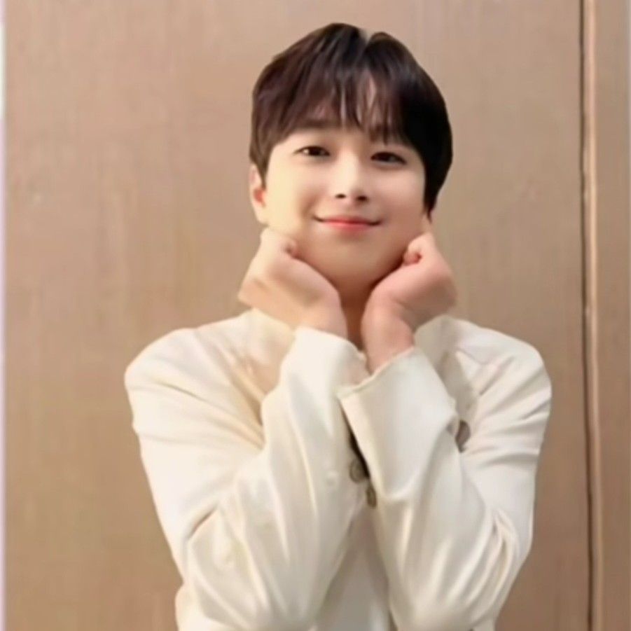 이찬원의 최신 사진