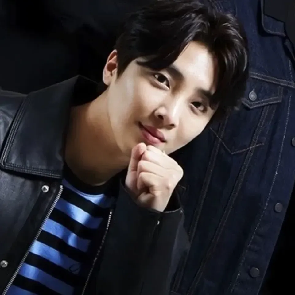 Behind-the-scenes cut of Hwang Yunsung