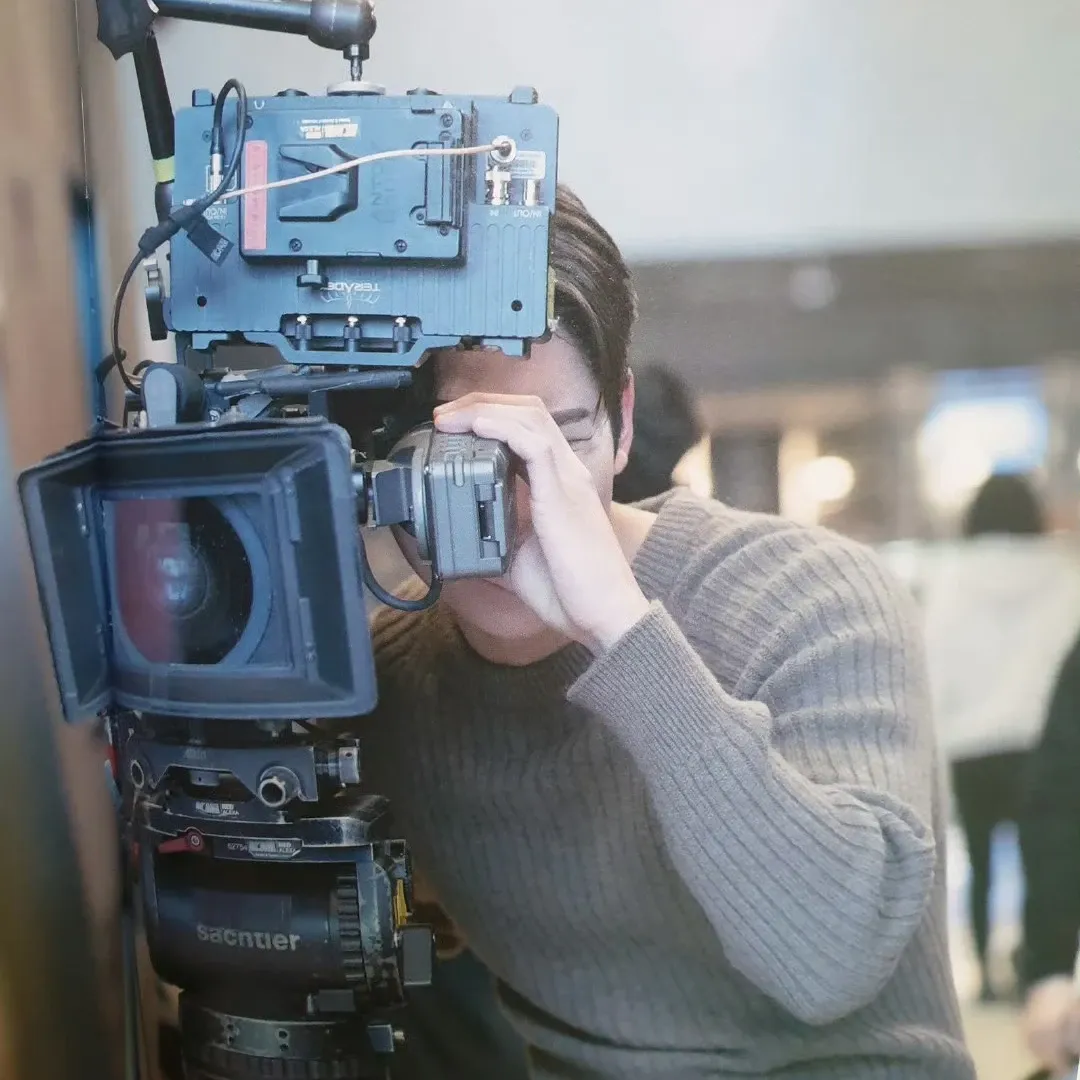 Behind-the-scenes cut of Rowoon