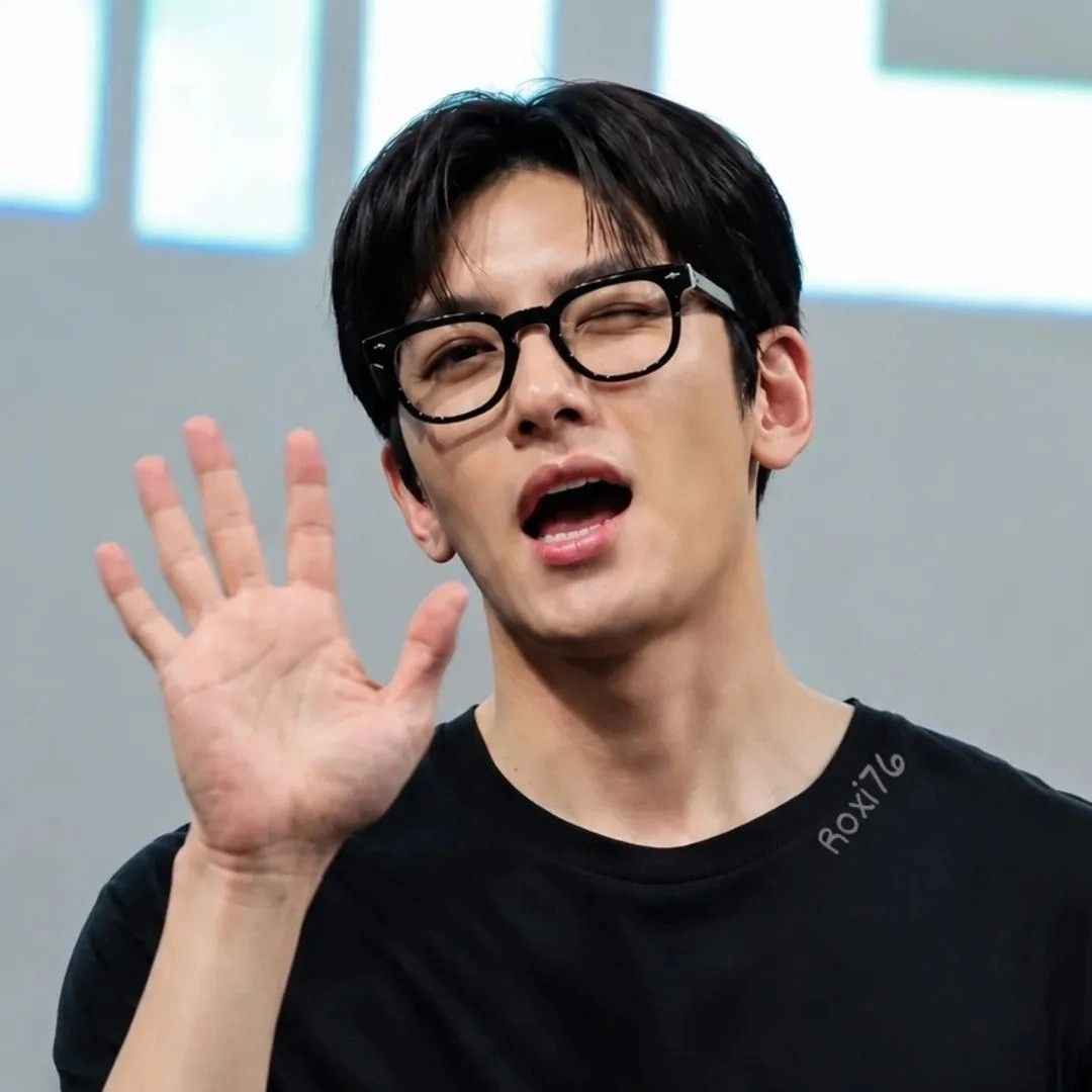 Latest photo of Ji Changwook
