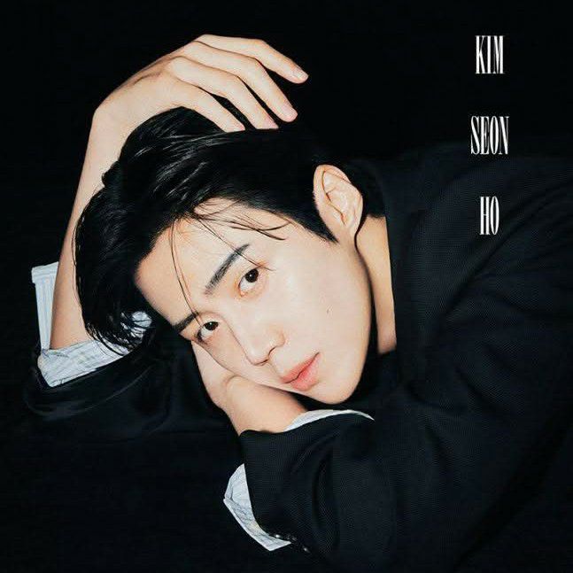 キム・ソンホの最近の活動ショット