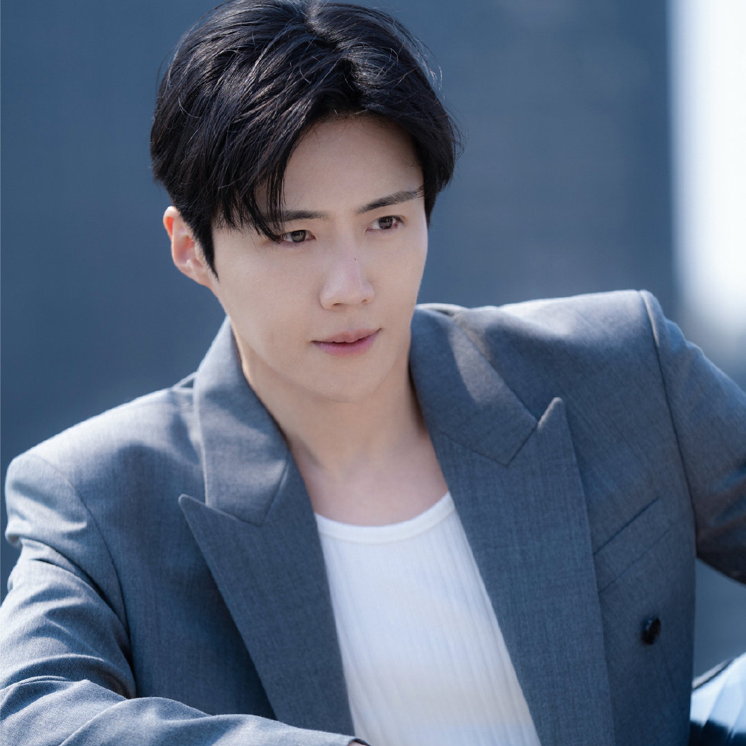 金宣虎的最新照片