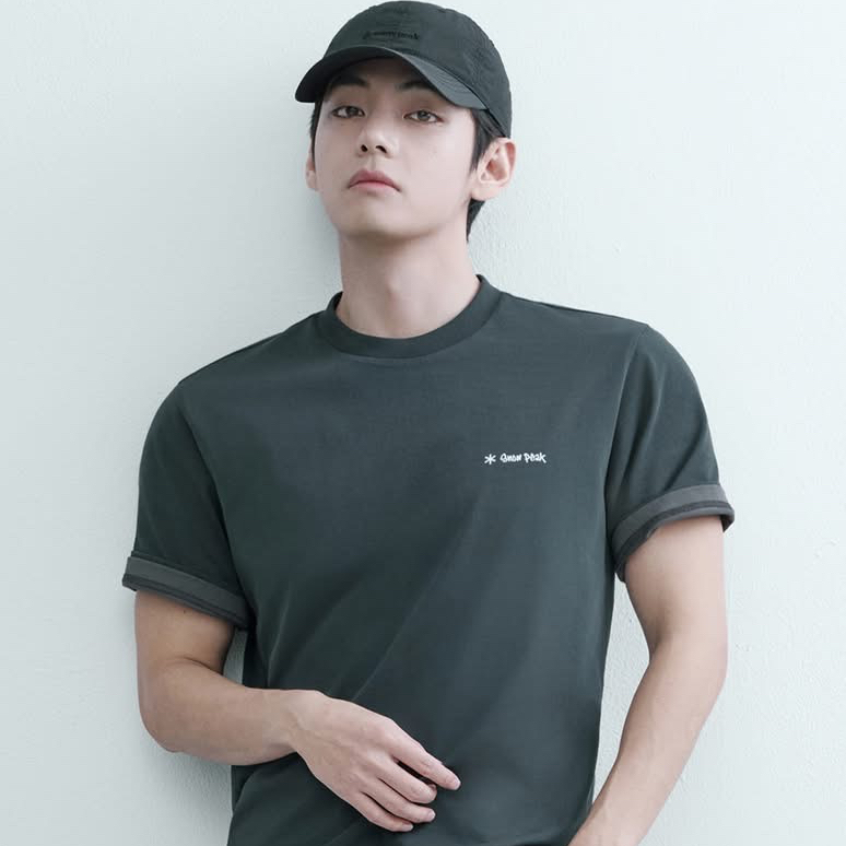 Latest photo of Kim Taehyung (V)