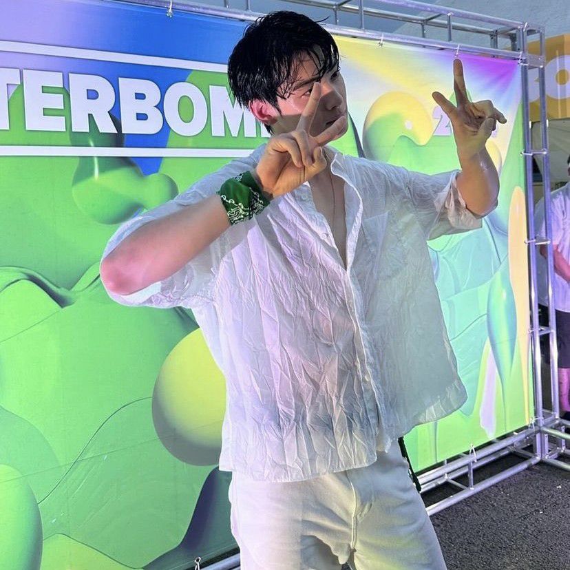 Recent activity shot of Cha Eunwoo